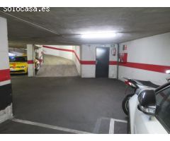 PLAZA DE PARKING EN VENTA EN LA AVENIDA PARALELO PARA COCHE MEDIANO