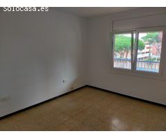SOLEADO APARTAMENTO EN CASTELLDEFELS