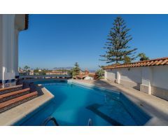 CHALET SEIS HABITACIONES CON VISTAS AL MAR EN ALGECIRAS