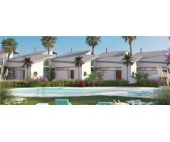 Villas de lujo con piscina desbordante climatizada e impresionantes vistas al mar desde 1.090.000€
