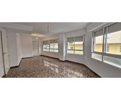 Entresuelo en Venta en Elche de la Sierra, Alicante