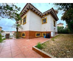 Chalet en Venta en Villamartín, Alicante