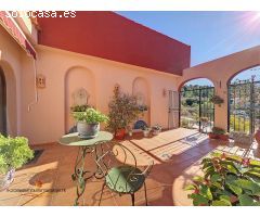 Villa en Venta en Pinoso, Alicante