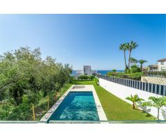 ESPECTACULAR VIVIENDA UNIFAMILIAR EN BENALMADENA