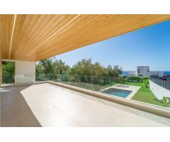 ESPECTACULAR VIVIENDA UNIFAMILIAR EN BENALMADENA
