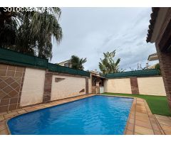 ¡ESPECTACULAR CHALET EN LOS PINOS!