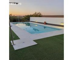 PRECIOS CHALET CON TODO LUJO DE DETALLES EN LA CARLOTA TOTALMENTE URBANO