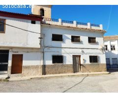 Conoce el Encanto del Valle de Lecrín desde esta Espaciosa Vivienda en Restabal