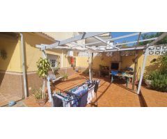 CASA EN PLANTA BAJA EN LA  VISTAMAR