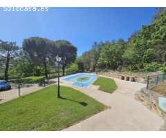 SE VENDE VILLA DE 18.000M2 CON DOS CHALETS.