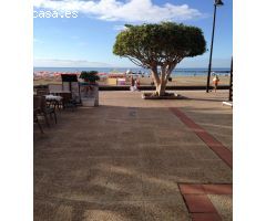 Local en venta en Primera Linea de mar de Los Cristianos Arona Tenerife