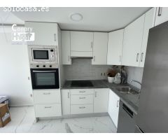 Atico duplex reformado al copmpleto con vistas al mar en venta  en Garden City, San Eugenio Bajo