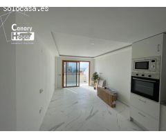 Atico duplex reformado al copmpleto con vistas al mar en venta  en Garden City, San Eugenio Bajo
