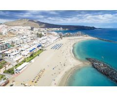 Amplio adosado en zona de los Cristianos