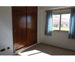 Apartamento de 3 dormitorios con vistas panorámicas al mar