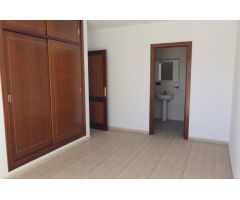 Apartamento de 3 dormitorios con vistas panorámicas al mar