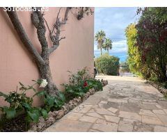 CHALET CON PARCELA ZONA BOVERALS