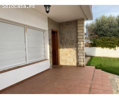 Chalet en Vinaròs, zona Costa Norte, a 300 metros de las calas.