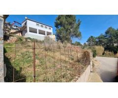 Parcela de 530 m² en Corbera de Llobregat (Urb. Creu Sussalba)