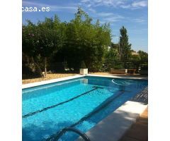 Casa 4 vientos con piscina en Urbanización El Lledoner (Vallirana),