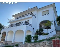 Casa en la Creu de Sussalba, Corbera de Llobregat, de 220m2 y 856m2 de parcela