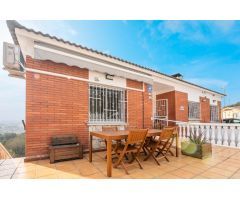 Casa reformada con vistas y parcela de 566?m² en Can Villalba