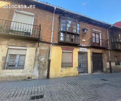 ¡OPORTUNIDAD INVERSORES! ESTUPENDO EDIFICIO EN EL CASCO ANTIGUO.