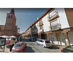 PISO en la PLAZA MAYOR de Santa María del Páramo