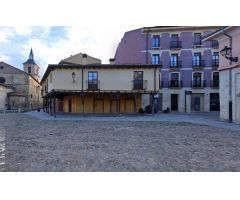 Local comercial en venta en calle Juan II, León, León