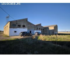 Nave en la zona de Leclerc