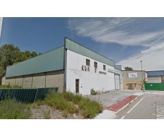 Oportunidad Única: Nave Industrial en Toral de los Vados