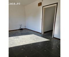 Piso a Reformar en el Centro de Vilanova: Crea el Espacio Perfecto.