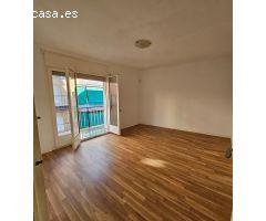Piso a Reformar en el Centro de Vilanova: Crea el Espacio Perfecto.