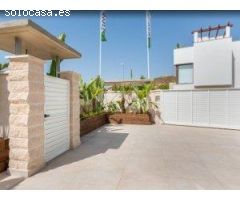 VILLA INDEPENDIENTE a 200 m de la PLAYA en VERA -ALMERÍA