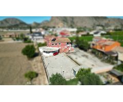 ¡GRAN OPORTUNIDAD DE INVERSIÓN! Casa con negocio hostelero