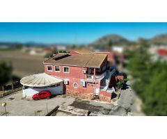 ¡GRAN OPORTUNIDAD DE INVERSIÓN! Casa con negocio hostelero