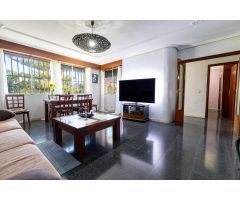 ¡GRAN OPORTUNIDAD DE INVERSIÓN! Casa con negocio hostelero