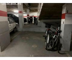 Vila Olímpica, plazas de parking y moto