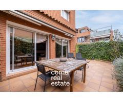 INCREÍBLE CHALET ADOSADO EN PARC CENTRAL