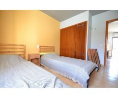 Conjunto de 5 chalets con piscina comunitaria ideal para destinarlo como alquiler turístico