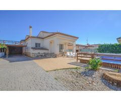 Chalet en Venta en Deltebre, Tarragona