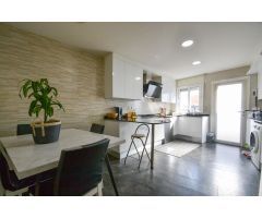 Casa unifamiliar reformada con amplios espacios en Els Muntells
