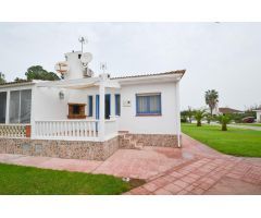 Chalet en Riumar – Tranquilidad y Confort en un Entorno Único