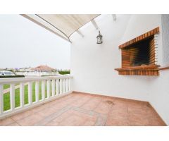 Chalet en Riumar – Tranquilidad y Confort en un Entorno Único