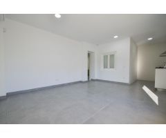 Casa Adosada con Almacen convertible en Estudio Independiente ¡Recién Renovada!