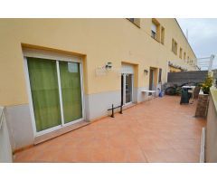 ¡Oportunidad única en Deltebre! Piso céntrico con amplia terraza privada