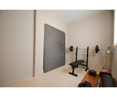 ¡Oportunidad única en Deltebre! Piso céntrico con amplia terraza privada