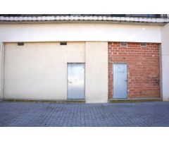 Local comercial en venta en Deltebre, junto al río Ebro