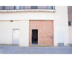 Local comercial en venta en Deltebre, junto al río Ebro