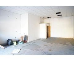 Local comercial en venta en Deltebre, junto al río Ebro